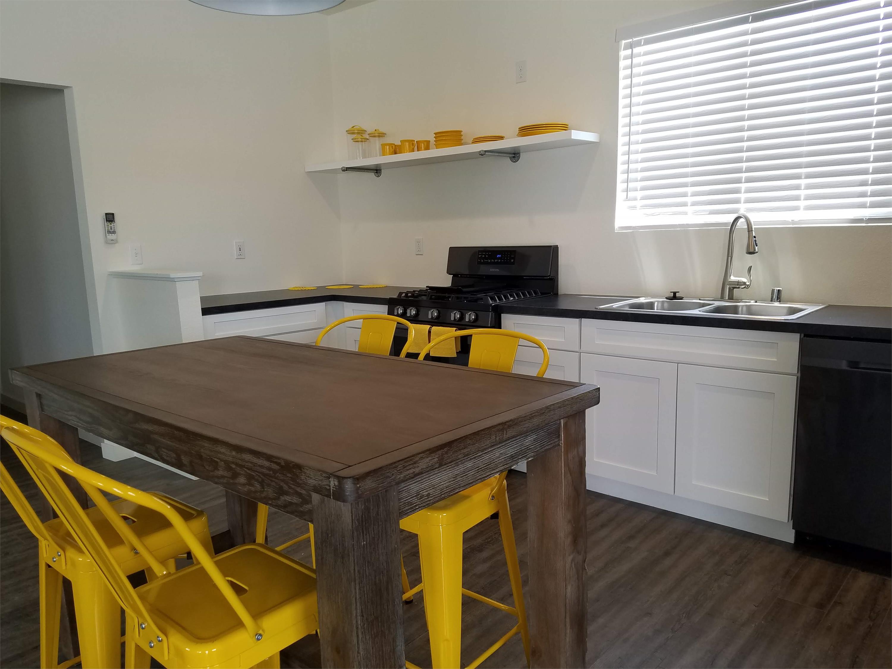 SMOKE TREE VILLAS