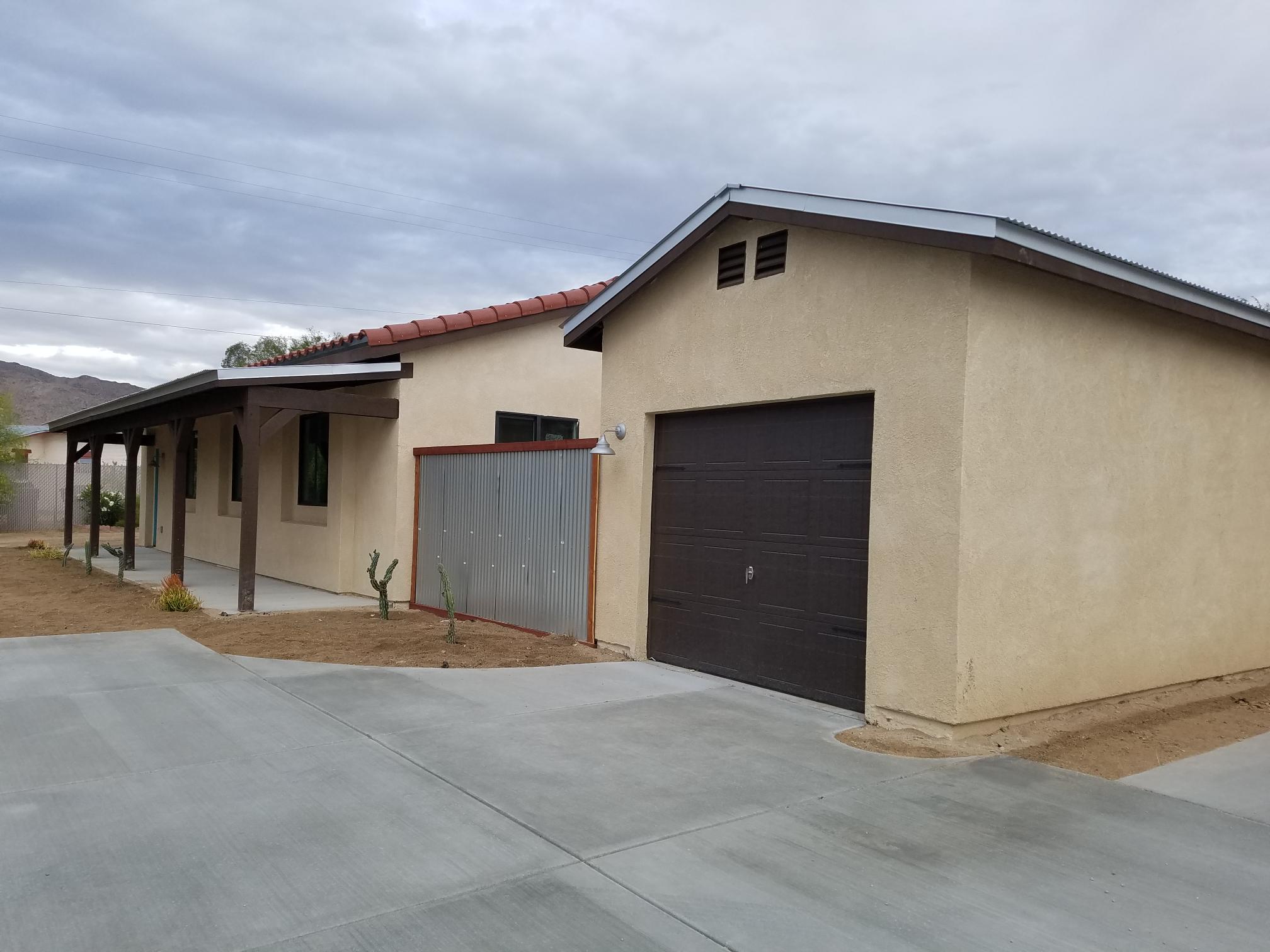 SMOKE TREE VILLAS
